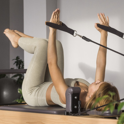 Mat Pilates vs Reformer: diferencias, beneficios y por cuál empezar