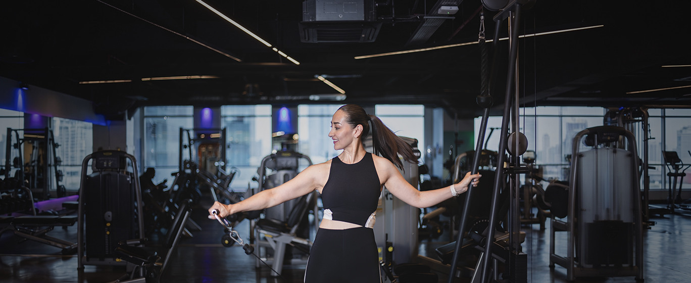 ¿Cómo entrenar en la menopausia, qué priorizar y cómo ajustar tu rutina?