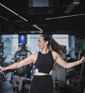 ¿Cómo entrenar en la menopausia, qué priorizar y cómo ajustar tu rutina?